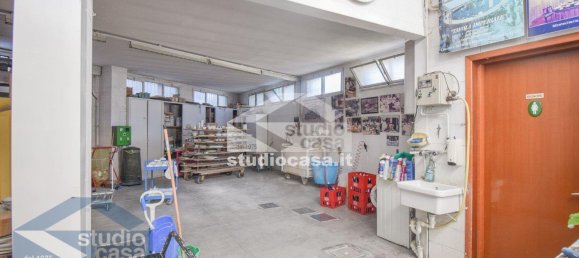 Склад 626м² в Лоди, Италия № 373831 8