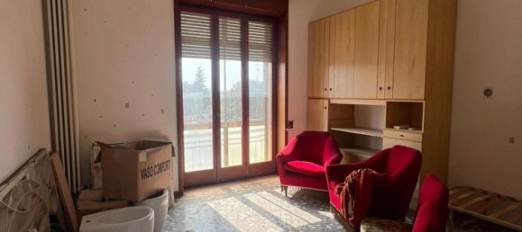 4 rooms Apartment in Lecce, Italy No. 260006 5