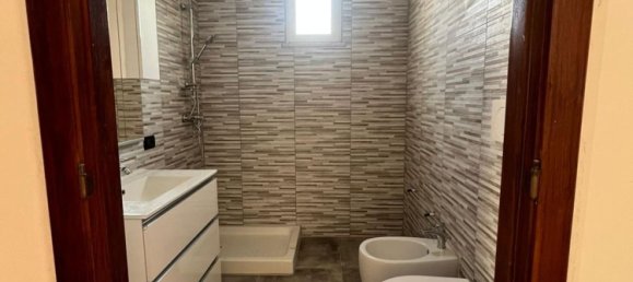 4 rooms Apartment in Lecce, Italy No. 260006 12