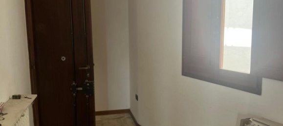4 rooms Apartment in Lecce, Italy No. 260006 9