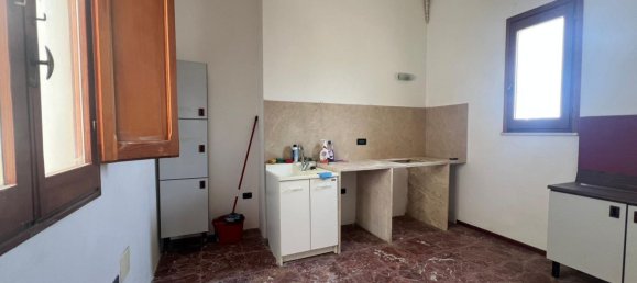 4 rooms Apartment in Lecce, Italy No. 260006 7