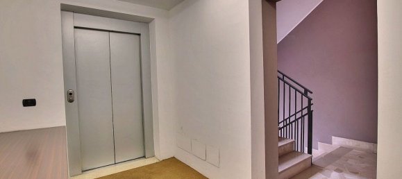 2 rooms Apartment in Milan, Italy No. 305215 3