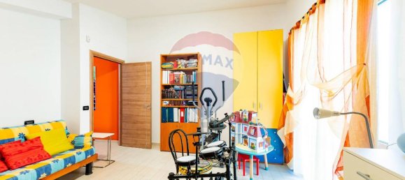 Villa de 5 divisões em Pianella, Italy N.º 41211 35