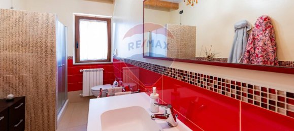 Villa de 5 divisões em Pianella, Italy N.º 41211 40