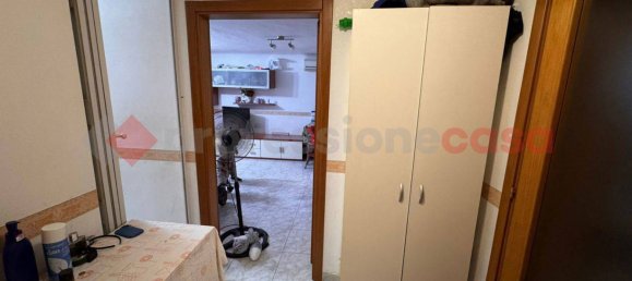 1 bedroom Apartment in Bari, Italy No. 335678 5