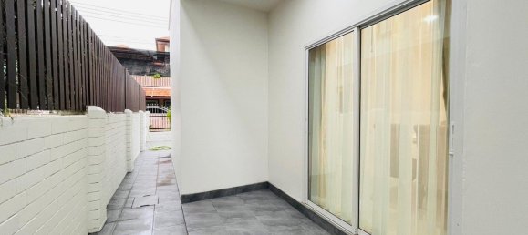 3 bedrooms Cafe / restaurant in Pattaya, Thailand No. 8013 12