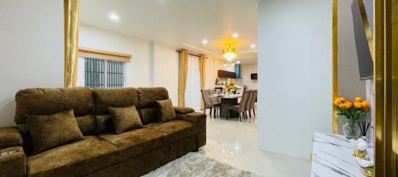 3 bedrooms Cafe / restaurant in Pattaya, Thailand No. 8013 15