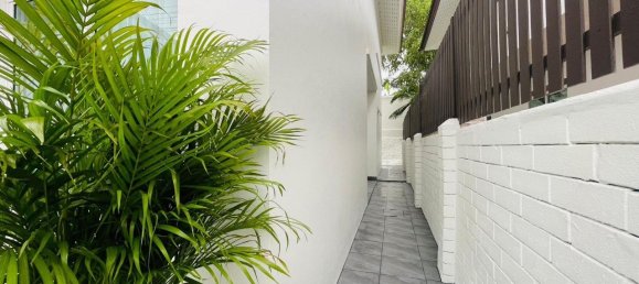 3 bedrooms Cafe / restaurant in Pattaya, Thailand No. 8013 8