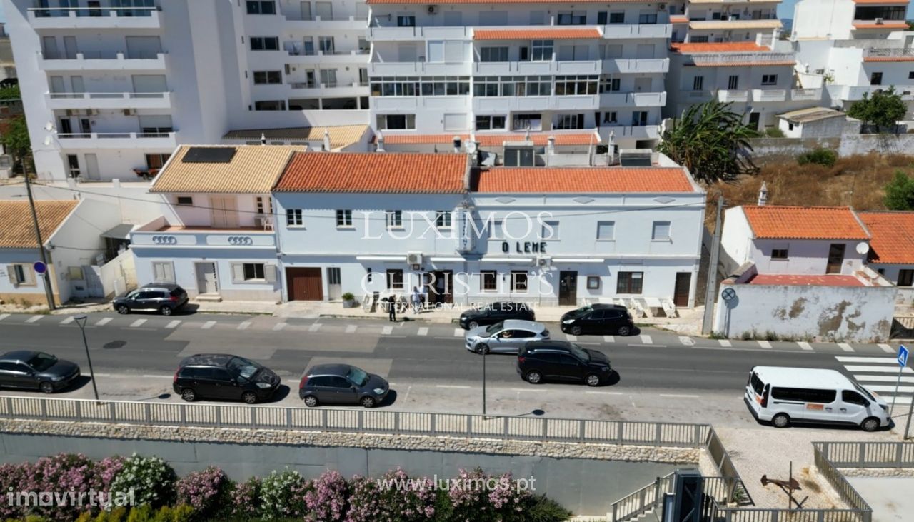 9 bedrooms Building in Albufeira, Portugal No. 203752