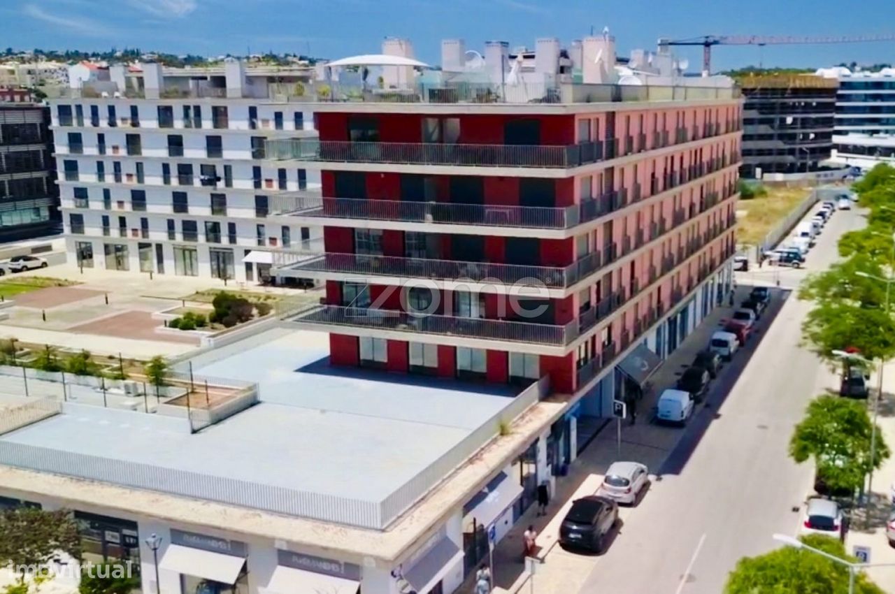 100m² Parking in Lagos, Portugal No. 200396