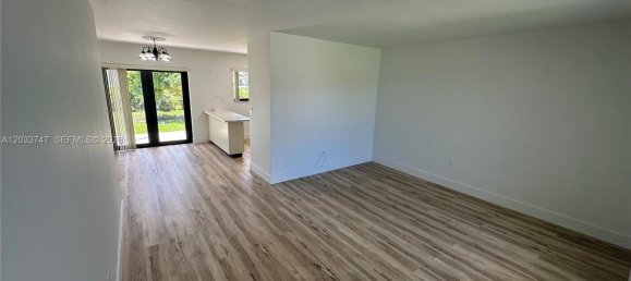 3 dormitorios villa en alquiler en Miami, Miami-Dade, Florida, USA № 614956 14