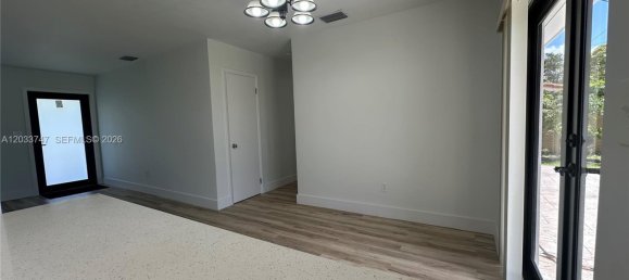 3 dormitorios villa en alquiler en Miami, Miami-Dade, Florida, USA № 614956 11