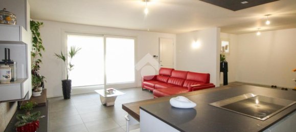 Villa de 3 dormitorios en Ghedi, Italy No. 287067 16