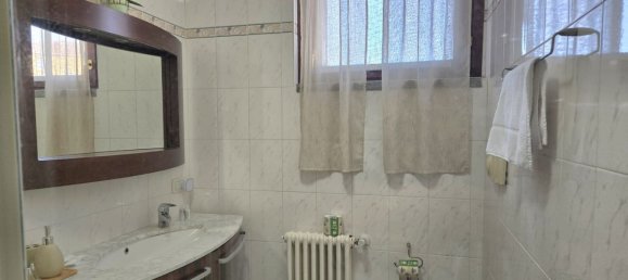 Квартира с 2 комнатами в Варесе, Италия № 315068 8