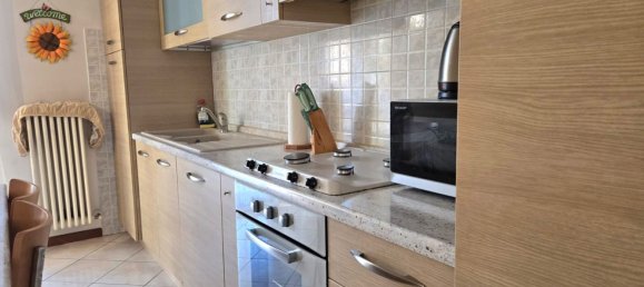 Квартира с 2 комнатами в Варесе, Италия № 315068 11