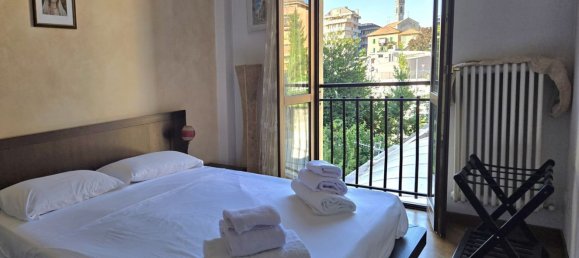 Квартира с 2 комнатами в Варесе, Италия № 315068 7