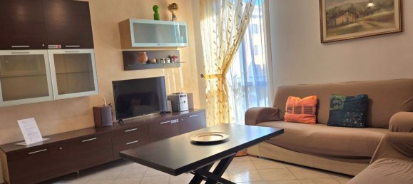 Квартира с 2 комнатами в Варесе, Италия № 315068 3