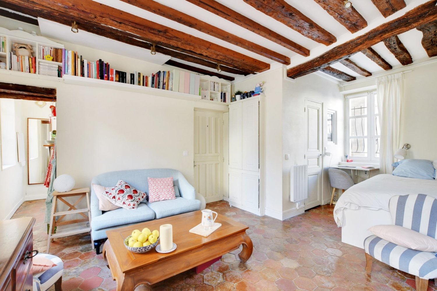 Studio in Paris, France, Nr. 122478