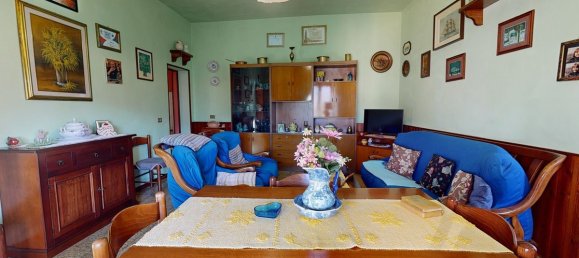 3 bedrooms House in Barga, Italy No. 237841 27