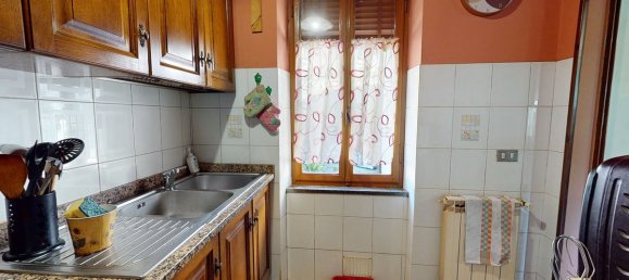 3 bedrooms House in Barga, Italy No. 237841 16