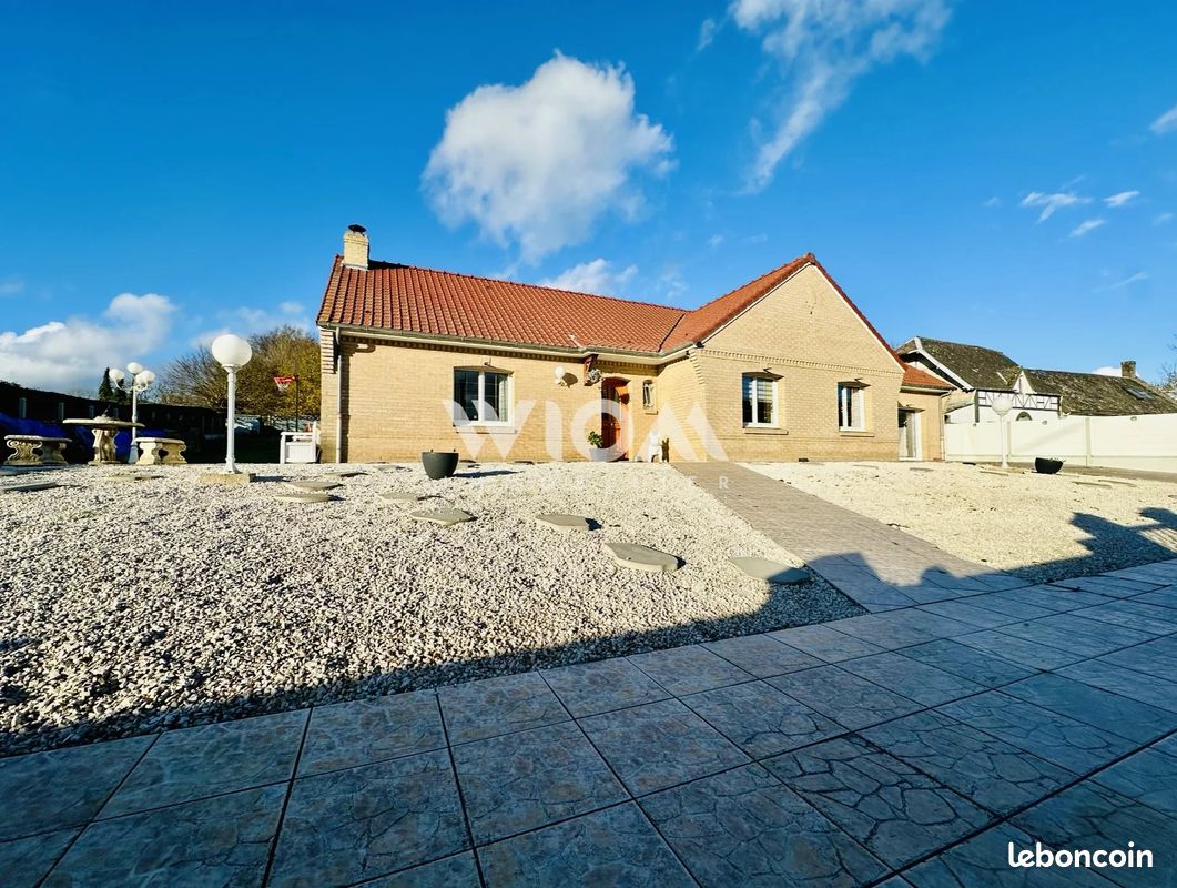 3 غرف نوم منزل في La Herliere, France رقم 154106