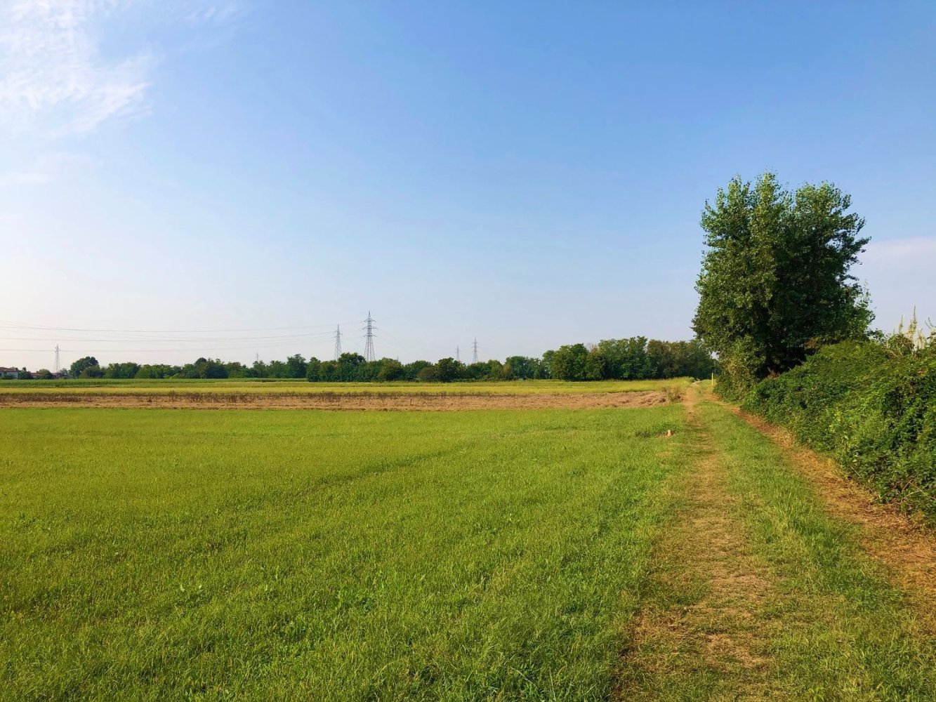 Grundstück in Cambiago, Italy 3300m², Nr. 126042