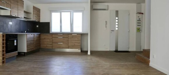 Casa de 3 dormitorios en Reims, France No. 254072 7