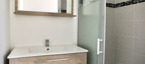 Casa de 3 dormitorios en Reims, France No. 254072 2