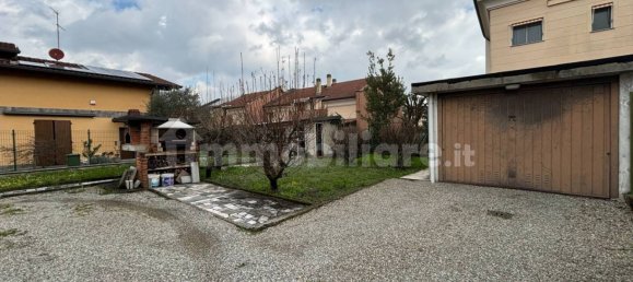 4 bedrooms Villa in Gessate, Italy No. 4640 14