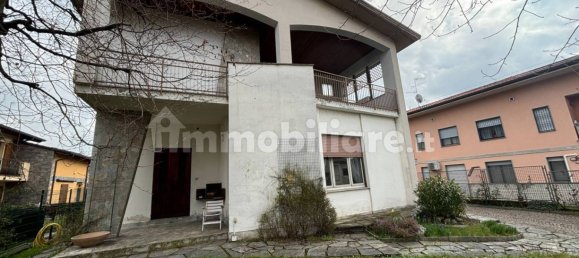 4 bedrooms Villa in Gessate, Italy No. 4640 9