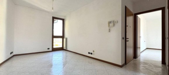 2 rooms Apartment in Carugate, Italy No. 40325 11