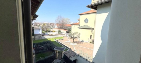 2 rooms Apartment in Carugate, Italy No. 40325 14