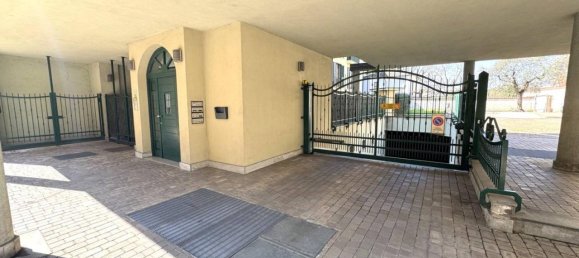 2 rooms Apartment in Carugate, Italy No. 40325 22