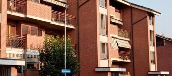 2-salle Appartement à Vinovo, Italy No. 258381 3