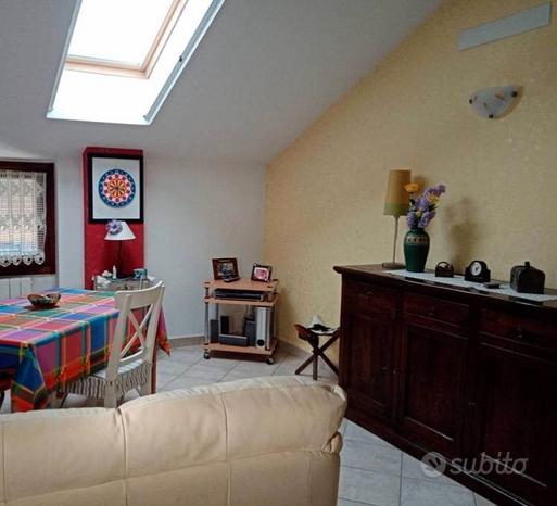 2-salle Appartement à Vinovo, Italy No. 258381