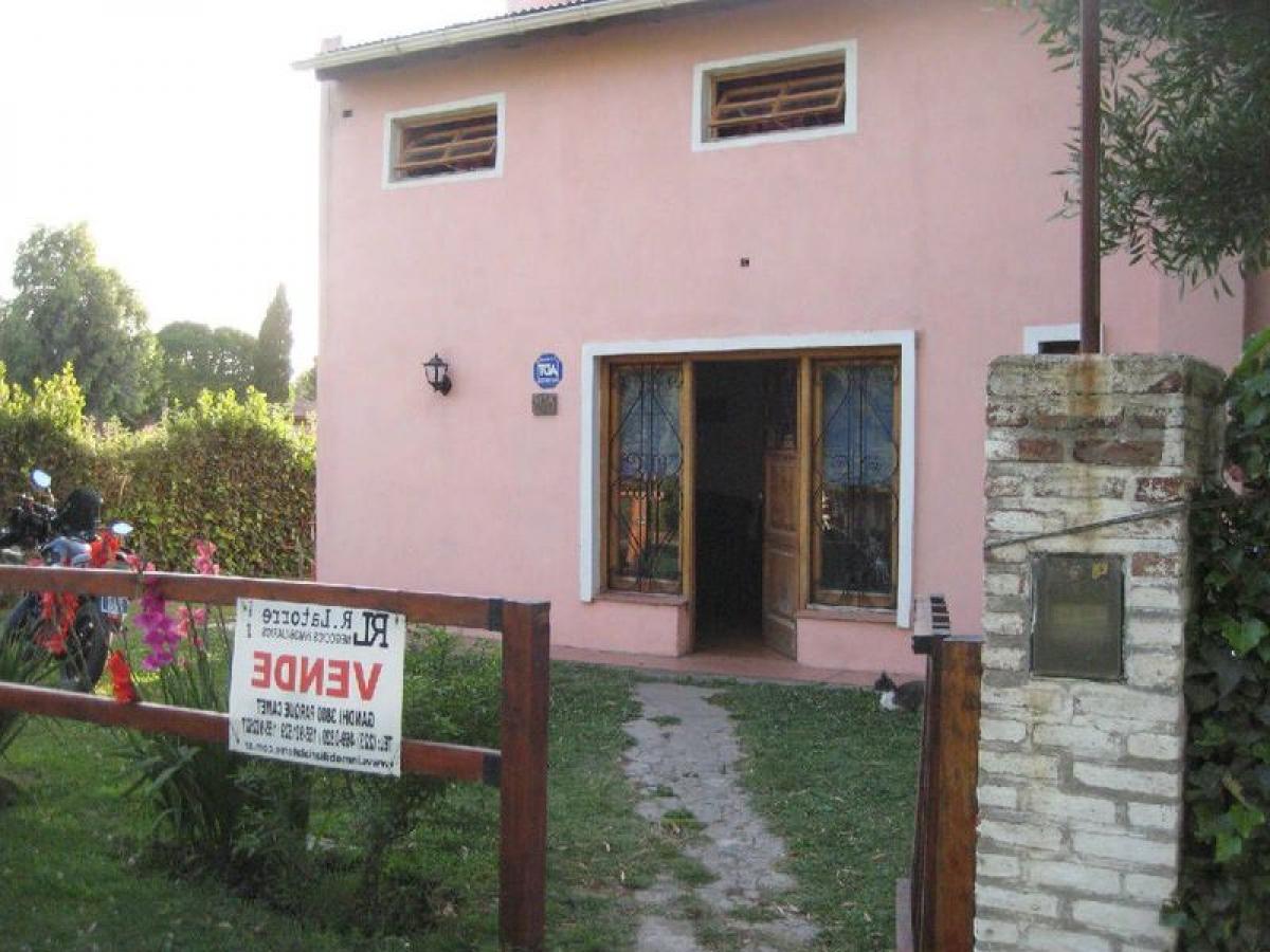 2 bedrooms House in Mar del Plata, Argentina No. 94260