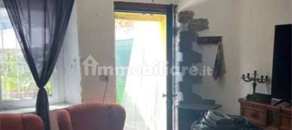 Apartamento de 2 dormitorios en Mezzanino, Italy No. 266998 3