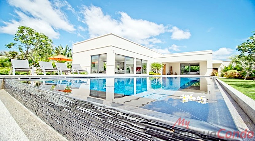 3 bedrooms Cafe / restaurant in Pattaya, Thailand No. 3082