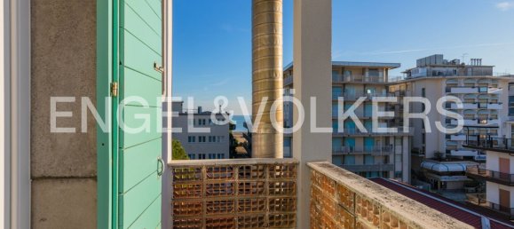 3 rooms Apartment in Jesolo, Italy No. 104882 12