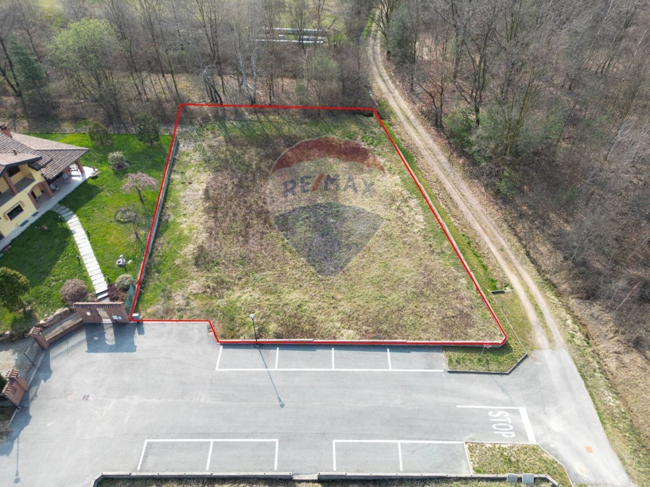 1860m² Land in Roasio, Italy No. 46573