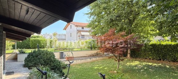 10 bedrooms Villa in Dalmine, Italy No. 327595 5