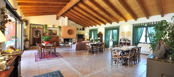 20 bedrooms House in San Vero Milis, Italy No. 322910 6