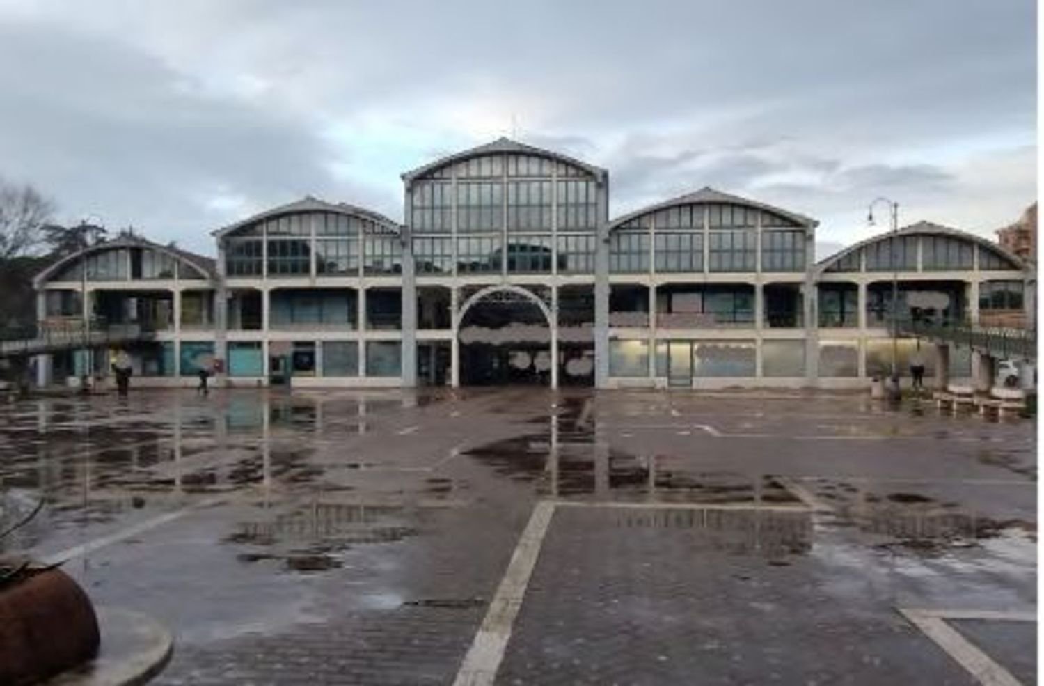 Propiedad comercial en Perugia, Italy 126 m² No. 46160