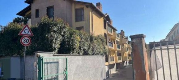 Apartamento de 2 habitaciónes en Basiglio, Italy No. 3703 2