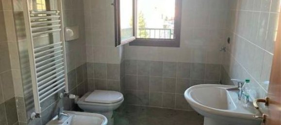 Apartamento de 2 habitaciónes en Basiglio, Italy No. 3703 5