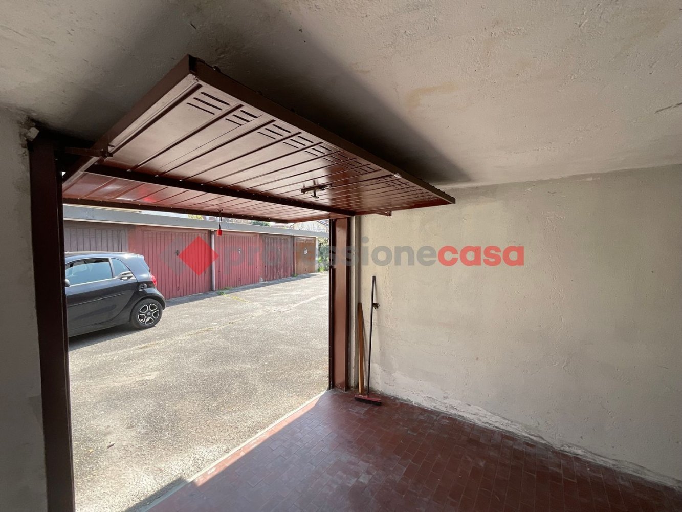 Гараж 15м² в Лимбьяте, Италия № 364559