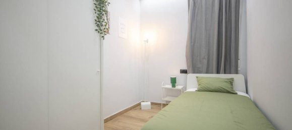 3 bedrooms Apartment in Sant Marti, Spain No. 189963 20