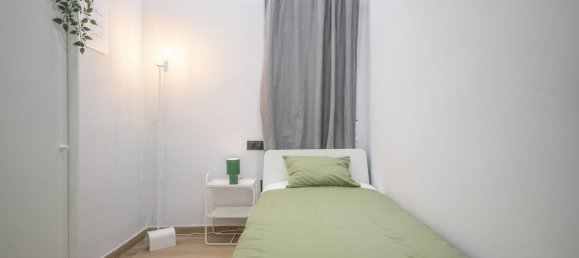 3 bedrooms Apartment in Sant Marti, Spain No. 189963 21