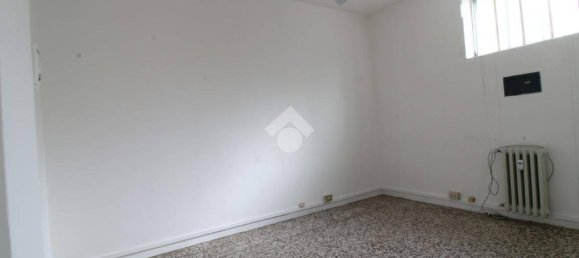 2-Zimmer Wohnung in Pavia, Italy, Nr. 111295 9