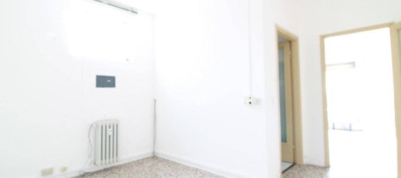 2-Zimmer Wohnung in Pavia, Italy, Nr. 111295 8